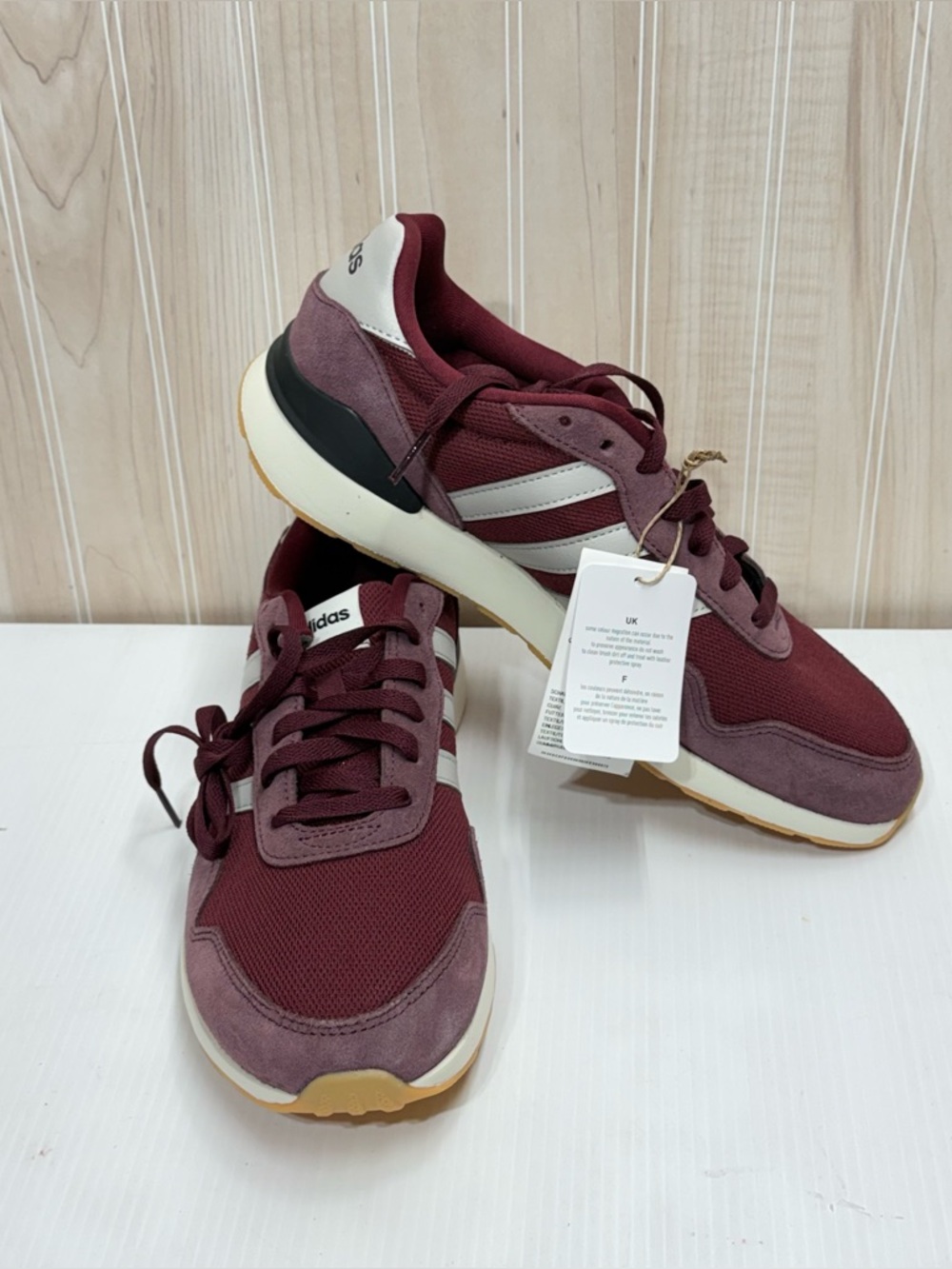 adidas Men’s Maroon and White Retro Runner Sneakers